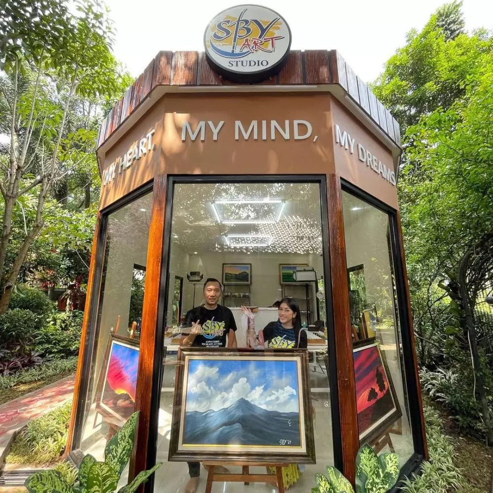 penampakan studio lukis sby © instagram