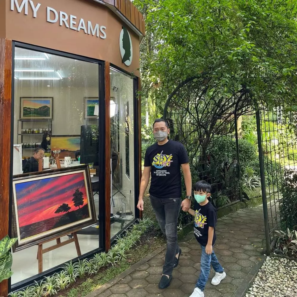 penampakan studio lukis sby © instagram