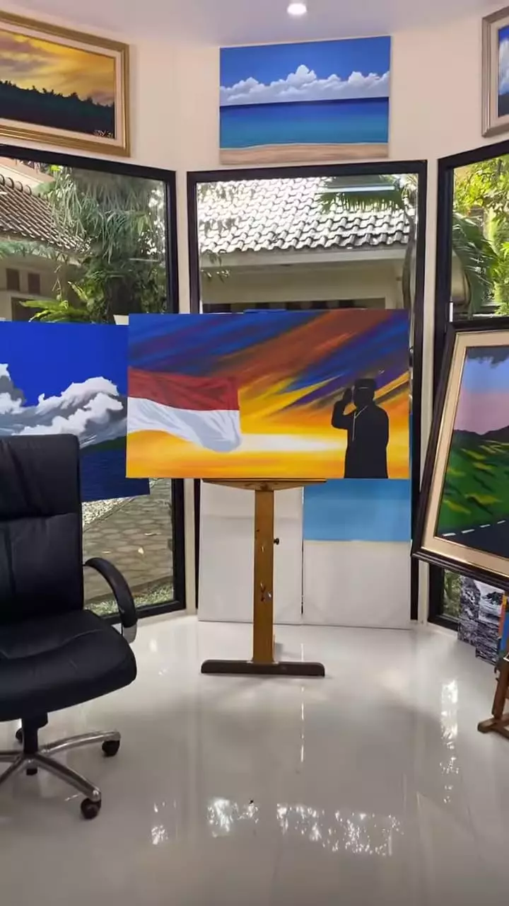 penampakan studio lukis sby © instagram