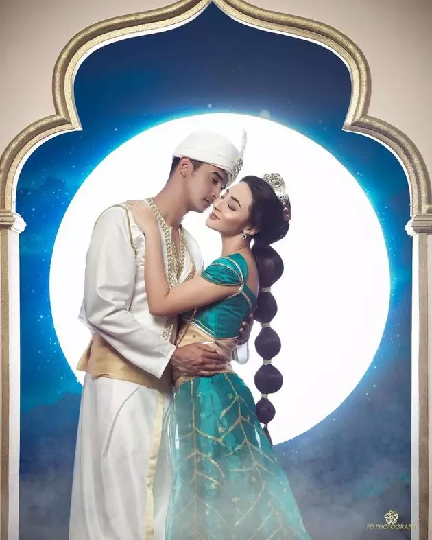 Pemotretan pesinetron ala karakter film dari berbagai sumber Pemotretan pesinetron ala karakter film dari berbagai sumber