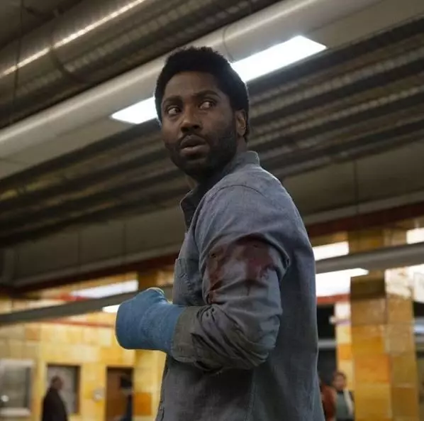 7 Fakta film Beckett, membongkar misteri kecelakaan sepasang kekasih berbagai sumber