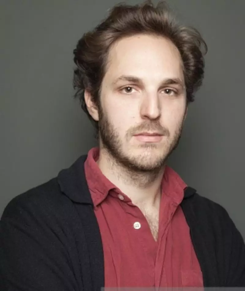 7 Fakta film Beckett, membongkar misteri kecelakaan sepasang kekasih berbagai sumber