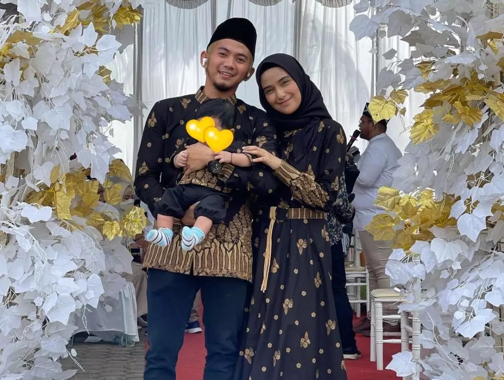 Rizky DA dan Nadya ke kondangan © 2021 berbagai sumber