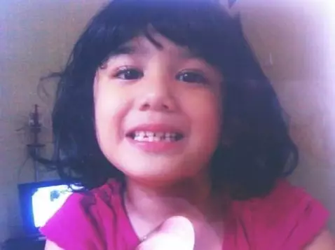 Potret transformasi Tissa Biani sedari kecil © Instagram Potret transformasi Tissa Biani sedari kecil © Instagram