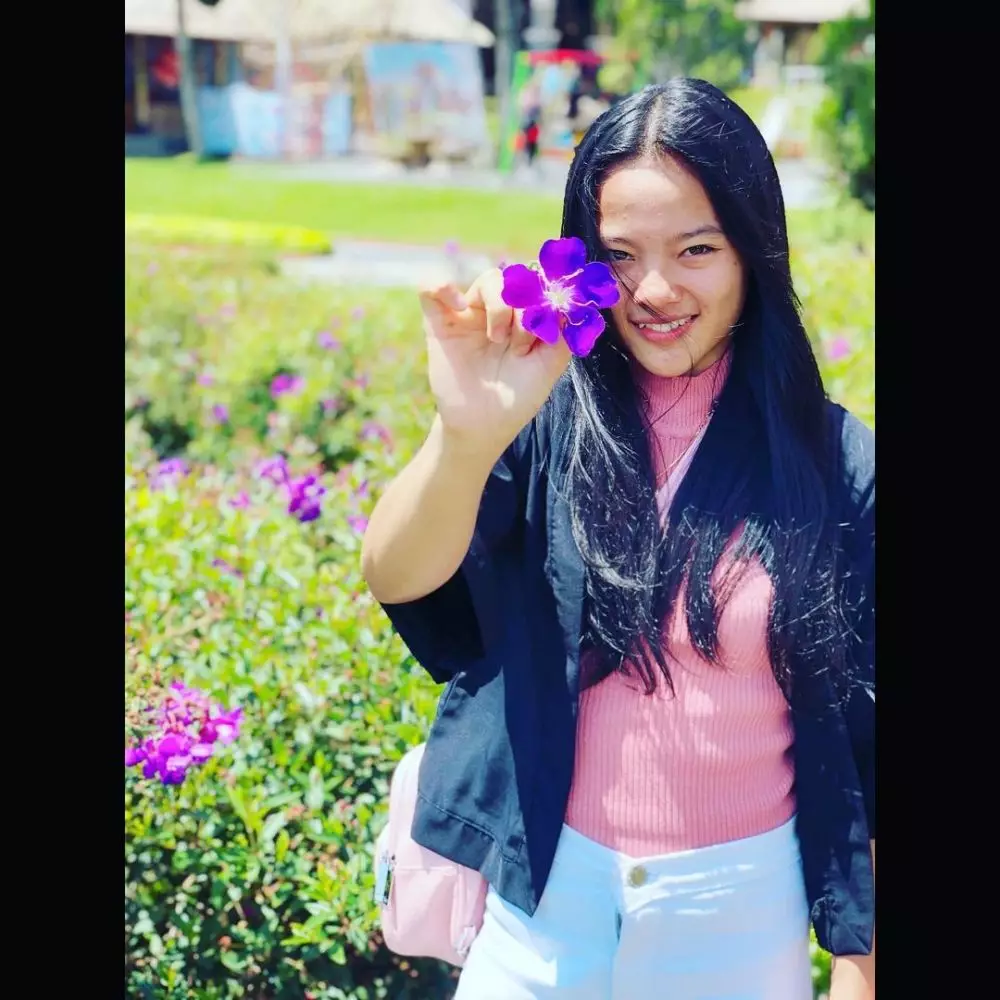 windy cantika lifter 19 tahun raih perunggu © berbagai sumber