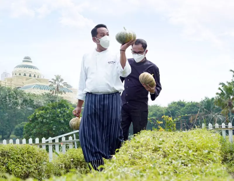 Donasi The Westin Surabaya © 2021 brilio.net