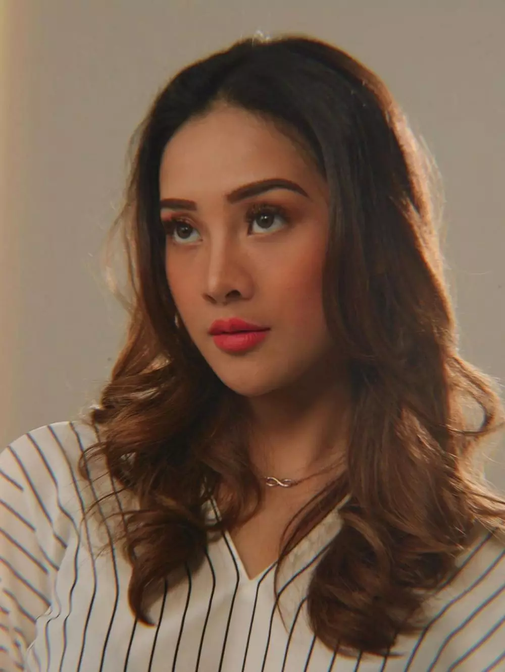 potret Anya Geraldine bermakeup tebal © 2021 brilio.net potret Anya Geraldine bermakeup tebal © 2021 brilio.net