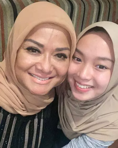 potret Betharia Sonata dan putrinya © Instagram/@official.bethariasonata potret Betharia Sonata dan putrinya © Instagram/@official.bethariasonata