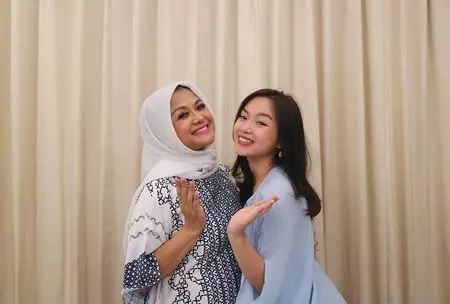 potret Betharia Sonata dan putrinya © Instagram/@official.bethariasonata potret Betharia Sonata dan putrinya © Instagram/@official.bethariasonata