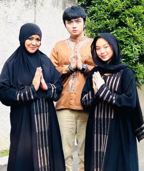 potret Betharia Sonata dan putrinya © Instagram/@official.bethariasonata potret Betharia Sonata dan putrinya © Instagram/@official.bethariasonata