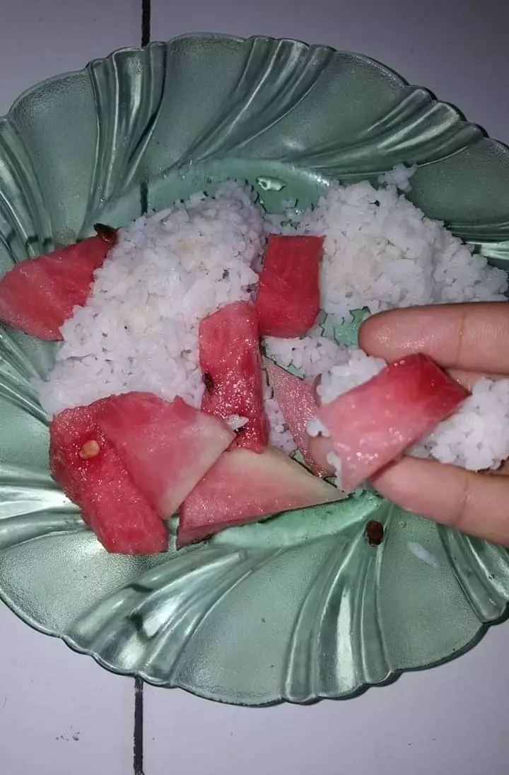 Potret lauk nyeleneh © berbagai sumber