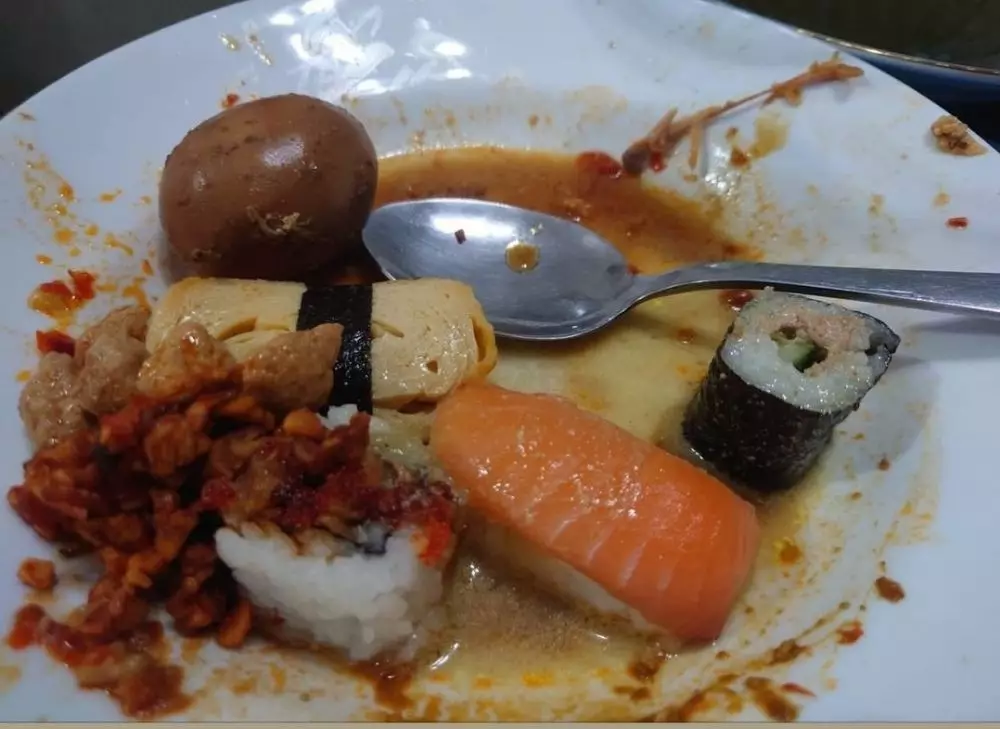 Potret lauk nyeleneh © berbagai sumber