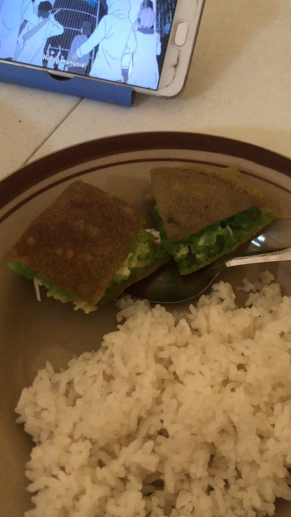 Potret lauk nyeleneh © berbagai sumber