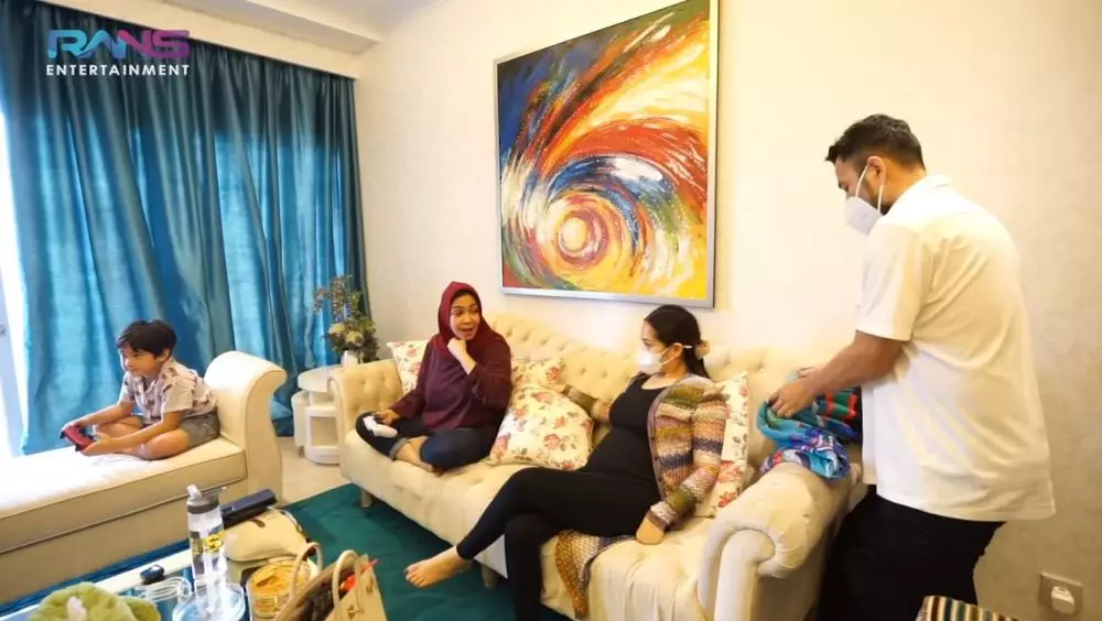 apartemen Rieta Amilia © YouTube apartemen Rieta Amilia © YouTube