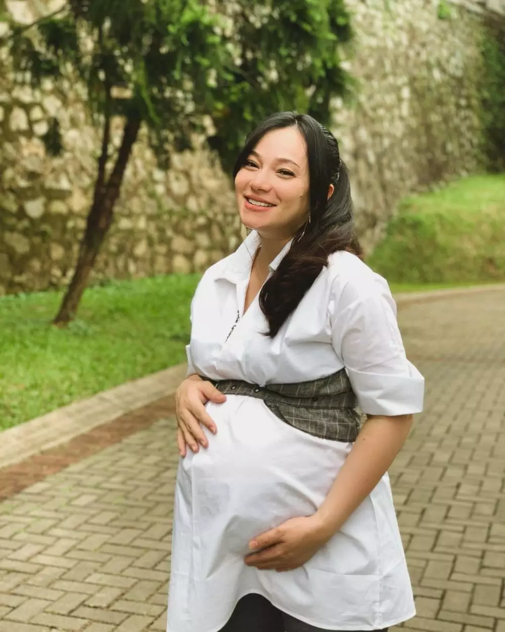 potret terbaru Asmirandah © Instagram