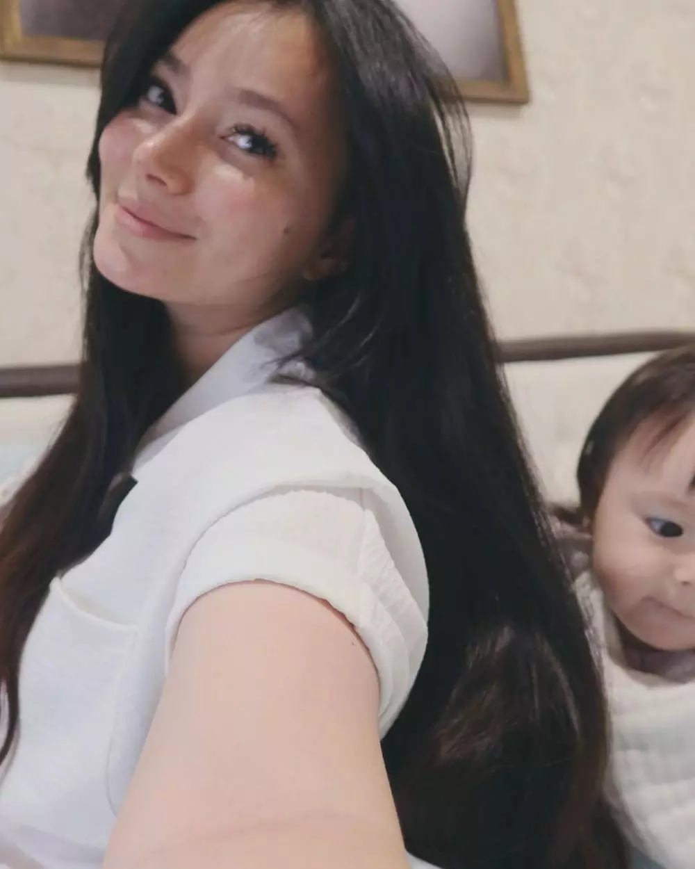 potret terbaru Asmirandah © Instagram