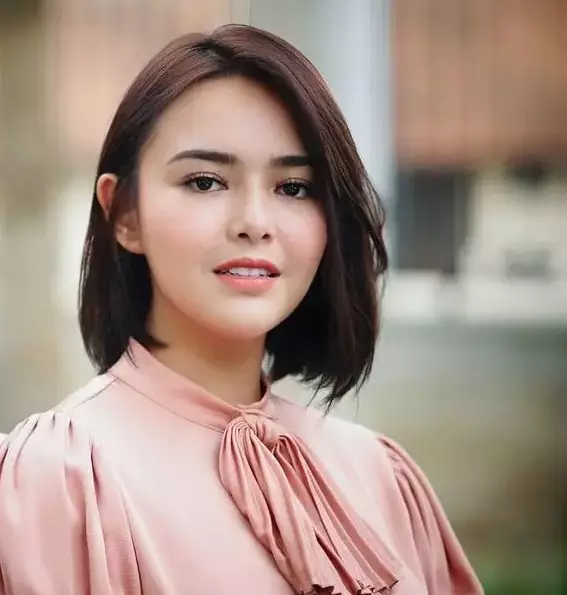 Artis ini kehilangan orangtua saat sibuk sinteron harian © berbagai sumber