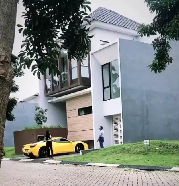 Potret rumah anak seleb © 2021 brilio.net