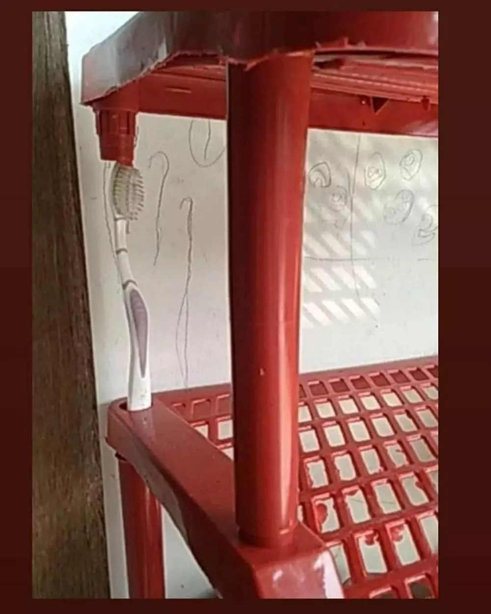 pakai barang rusak absurd © 2021 1cak.com pakai barang rusak absurd © 2021 1cak.com