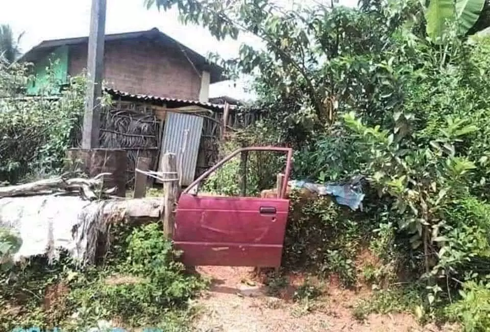 pakai barang rusak absurd © 2021 1cak.com pakai barang rusak absurd © 2021 1cak.com