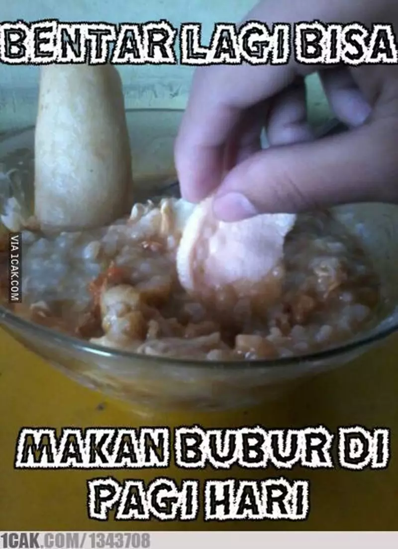 makan bubur nyeleneh © 2021 berbagai sumber