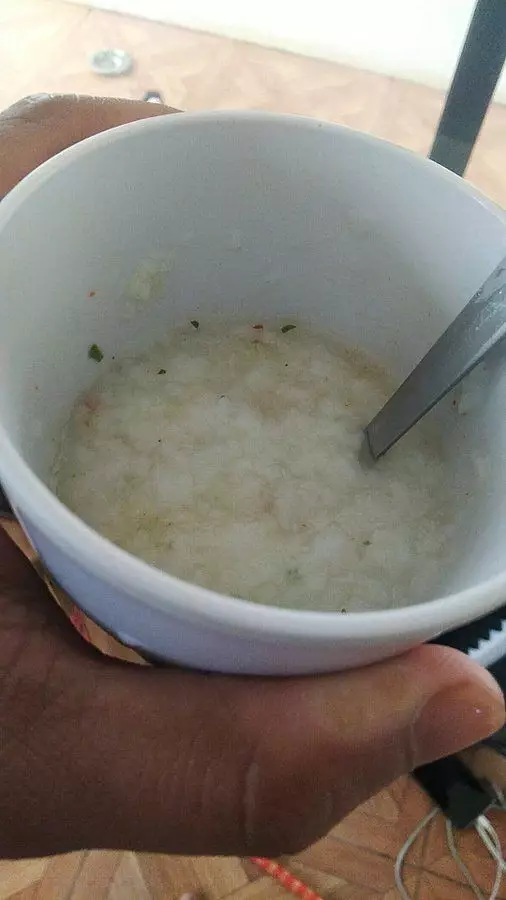 makan bubur nyeleneh © 2021 berbagai sumber