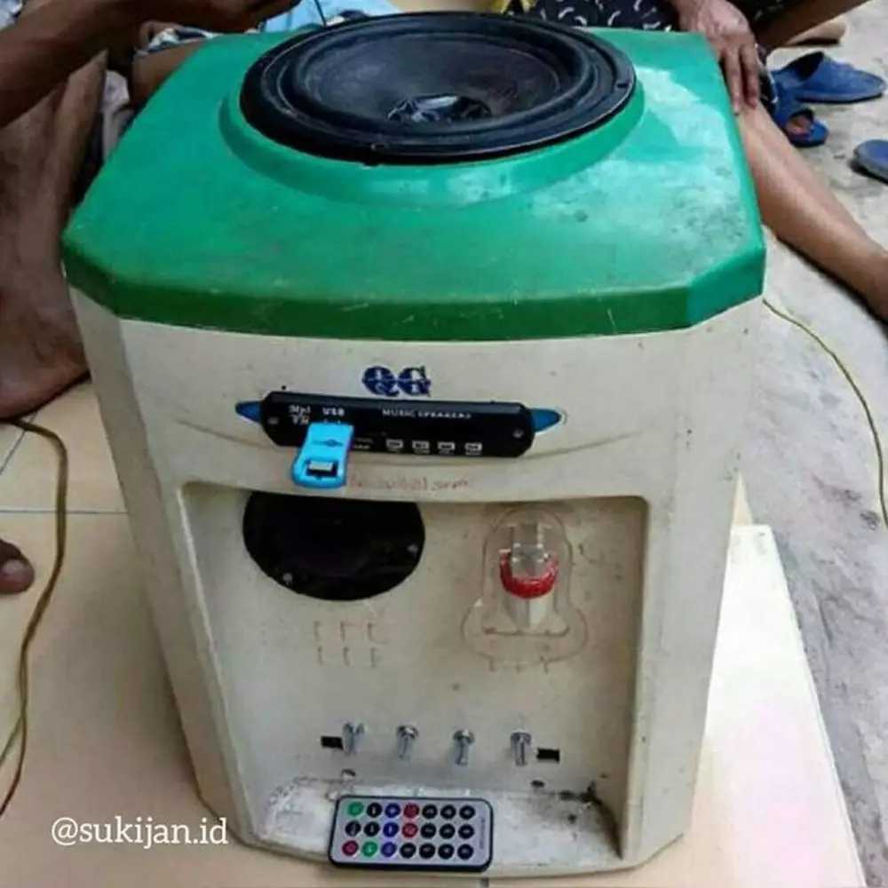 lifehack pakai alat elektronik © 2021 berbagai sumber