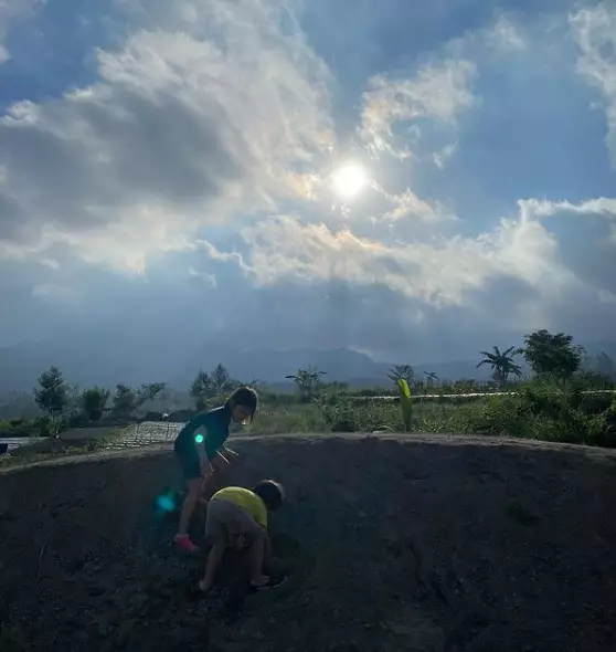 Zaskia Adya Mecca di alam terbuka © 2021 brilio.net