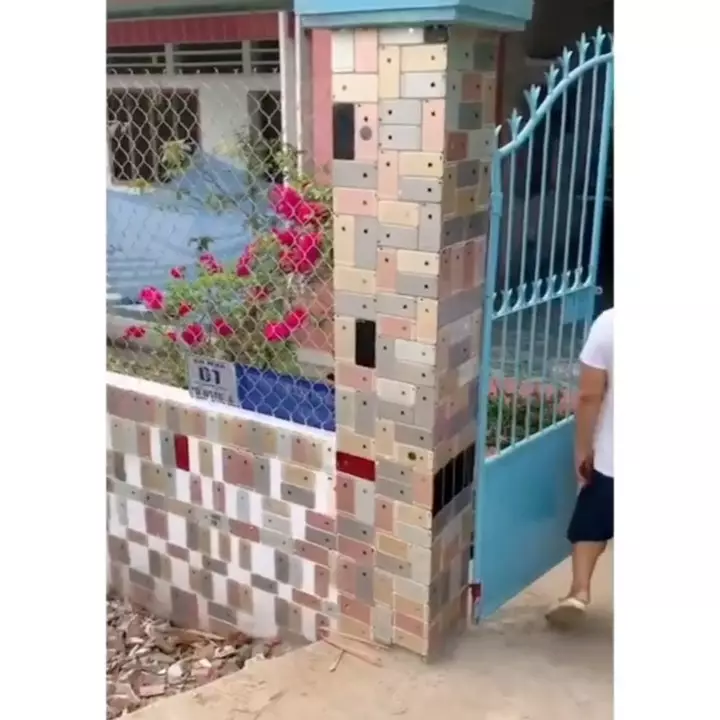 benda nyeleneh di tiang bangunan © 2021 instagram.com