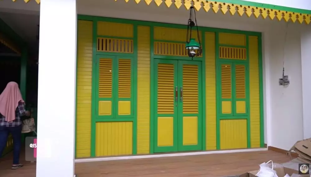 warung ayah Ojak © YouTube