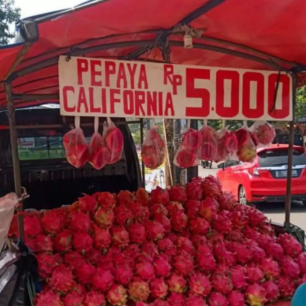 momen lucu pedagang salah tulis © 2021 twitter.com