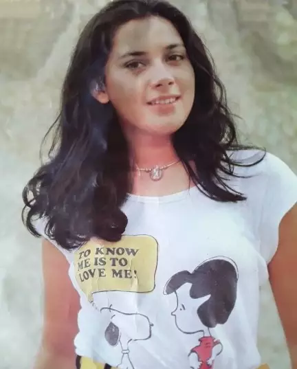 Potret Lidya Kandou jadi model kalender dari berbagai sumber Potret Lidya Kandou jadi model kalender dari berbagai sumber