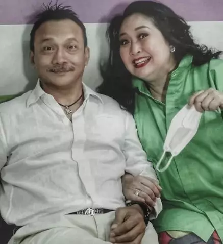 Potret persahabatan Ira Maya dan Adi Bing Slamet dari berbagai sumber Potret persahabatan Ira Maya dan Adi Bing Slamet dari berbagai sumber