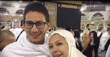 Potret mesra Sandiaga Uno dan istri © Instagram/@sandiuno Potret mesra Sandiaga Uno dan istri © Instagram/@sandiuno