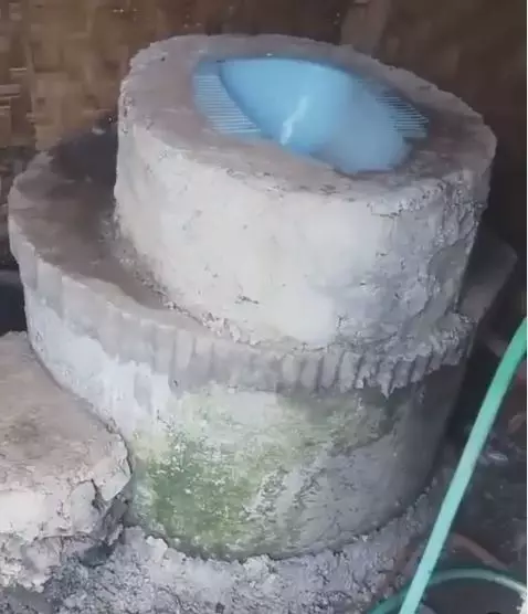 potret lucu toilet absurd © 2021 instagram.com