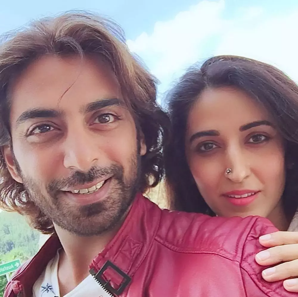 pemain Navya dan pasangan asli © 2021 brilio.net