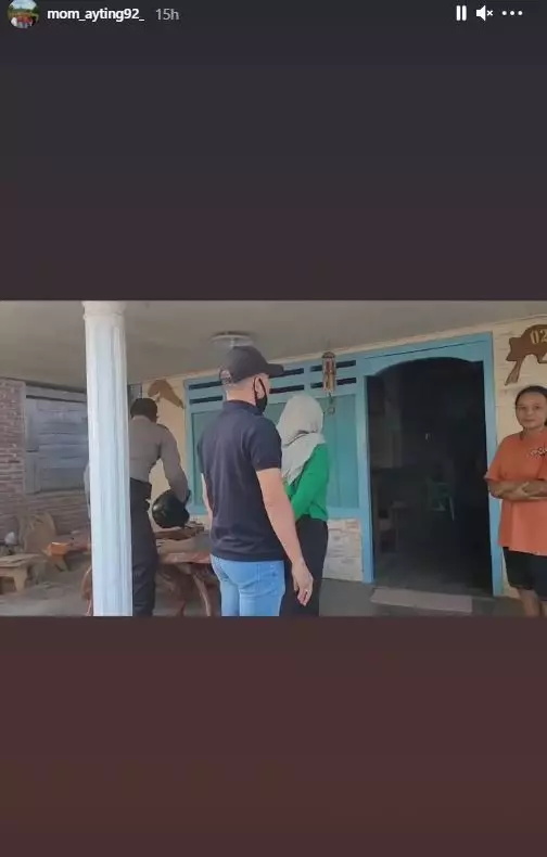 momen Umi Kalsum datangi haters © Instagram