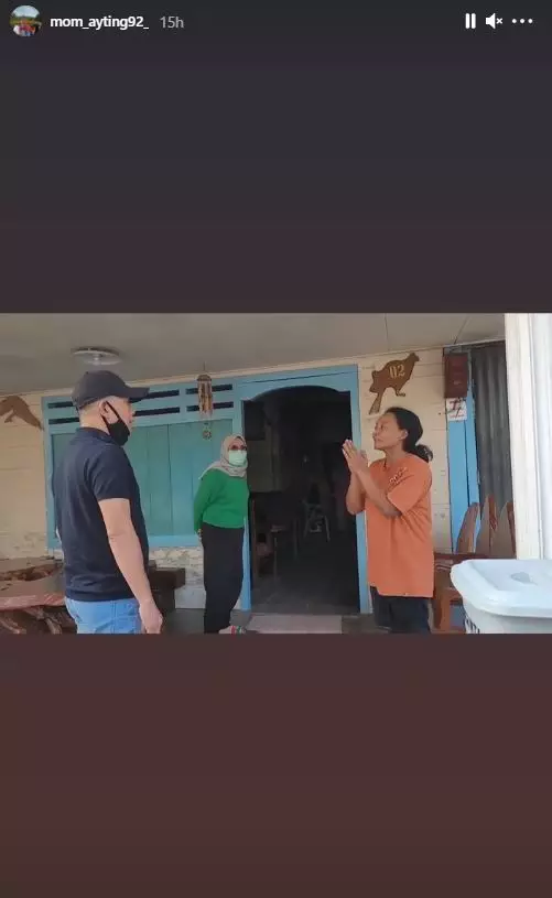 momen Umi Kalsum datangi haters © Instagram