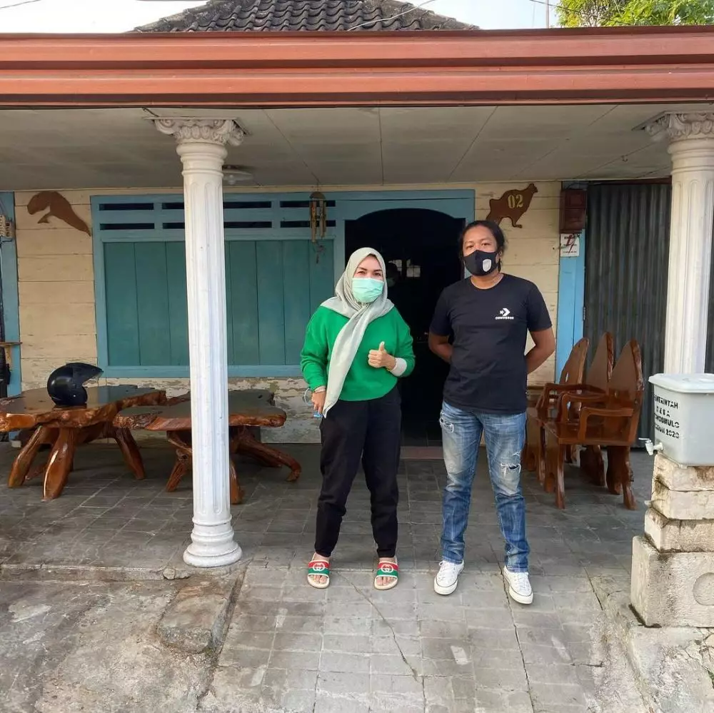 momen Umi Kalsum datangi haters © Instagram