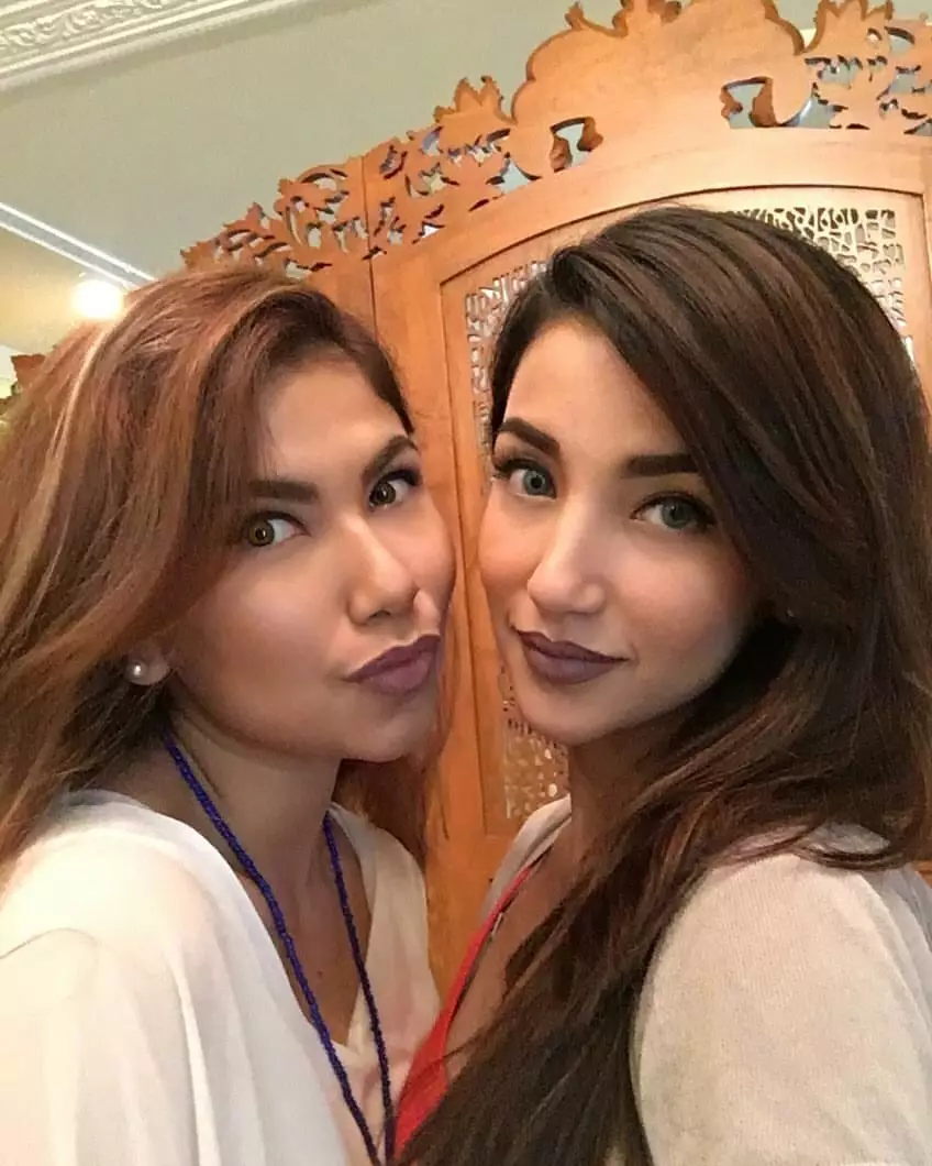 potret pesinetron cantik bareng saudara perempuan dari berbagai sumber potret pesinetron cantik bareng saudara perempuan dari berbagai sumber