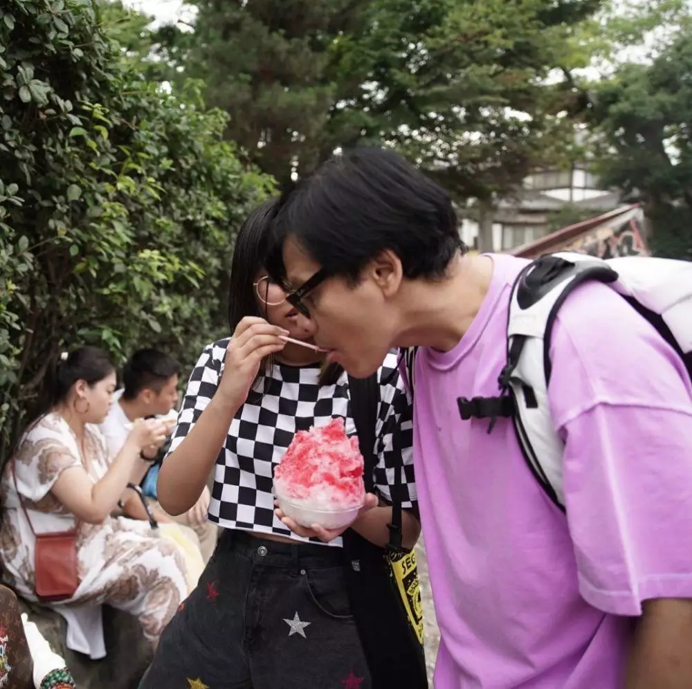 kebersamaan penyanyi pria bareng anak © 2021 brilio.net