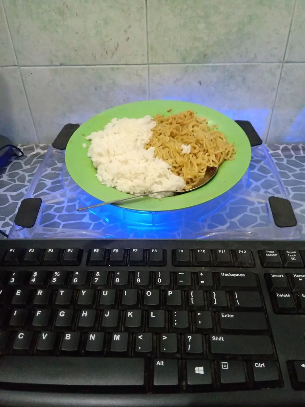 dinginkan makanan © 2021 berbagai sumber