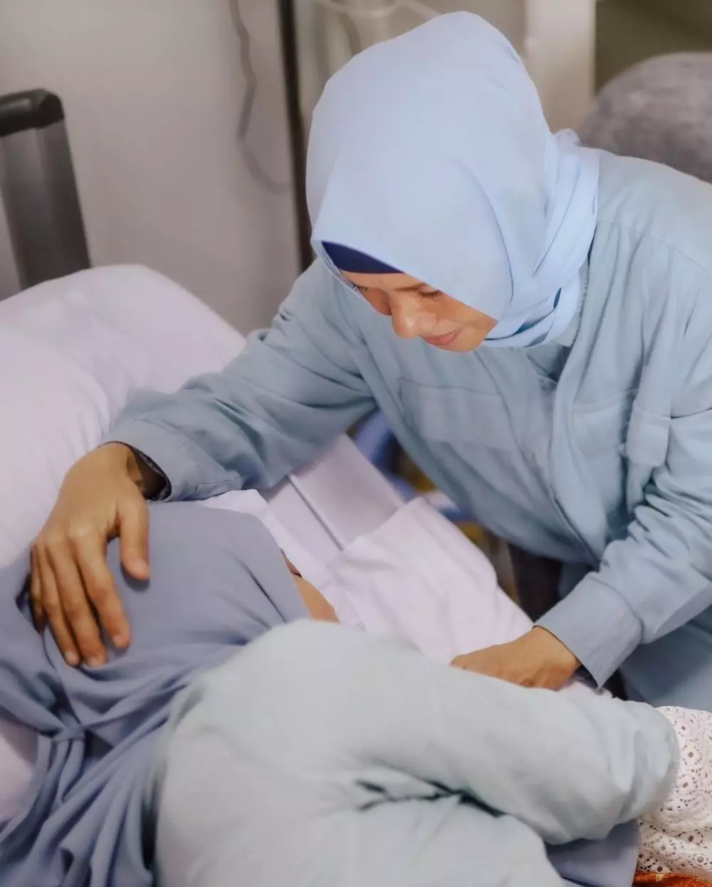 kebersamaan dinda hauw dan ibunda © instagram kebersamaan dinda hauw dan ibunda © instagram