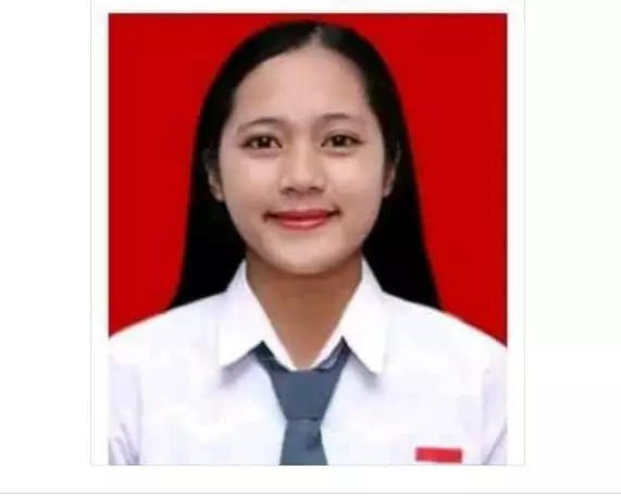 siswi gagal jadi paskibraka © Facebook/Melkisedek Takatio