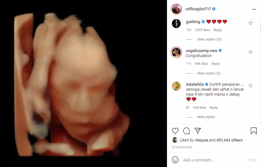 komentar Iis Dahlia bikin geregetan Instagram