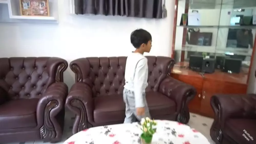 9 potret rumah Diwan Instagram/Youtube © 2021 brilio.net 9 potret rumah Diwan Instagram/Youtube © 2021 brilio.net