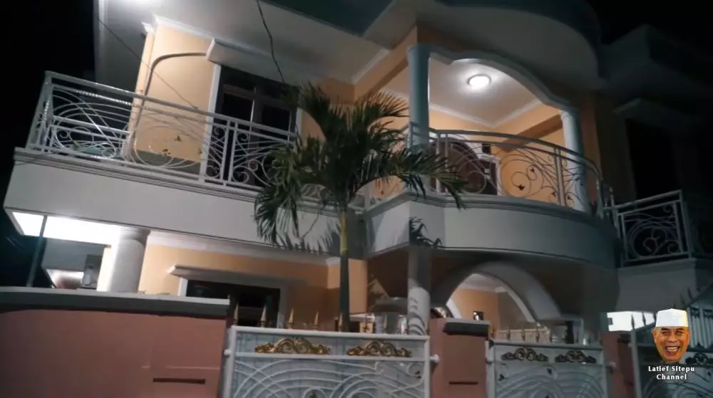 rumah haji muhidin © YouTube