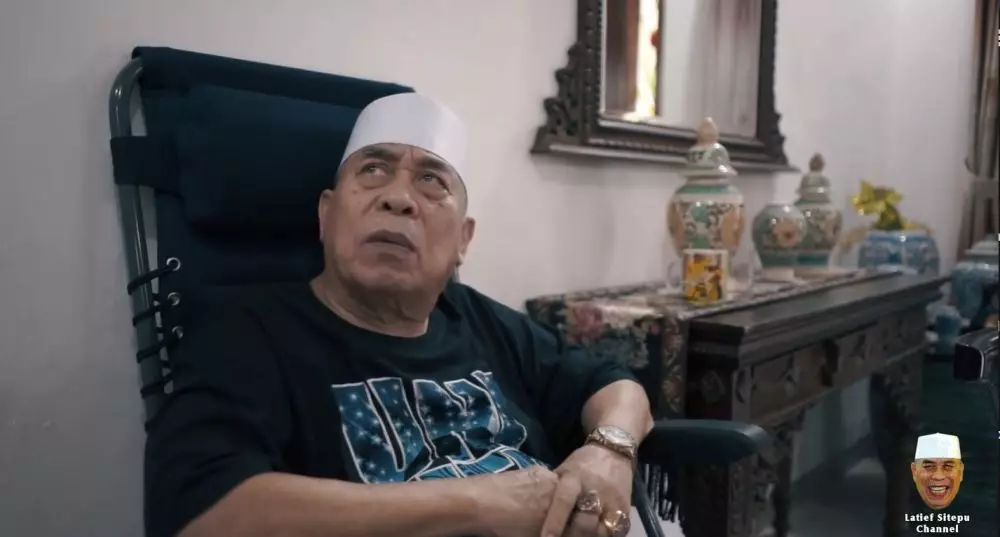 rumah haji muhidin © YouTube