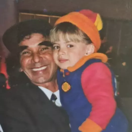 Potret masa kecil aktris telenovela 90-an dari berbagai sumber