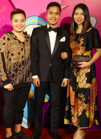 Potret kompak Greysia Polii dan Apriyani Rahayu dari berbagai sumber